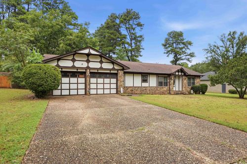 5 Club Rd, Jacksonville, AR, 72076-2601 | Card Image