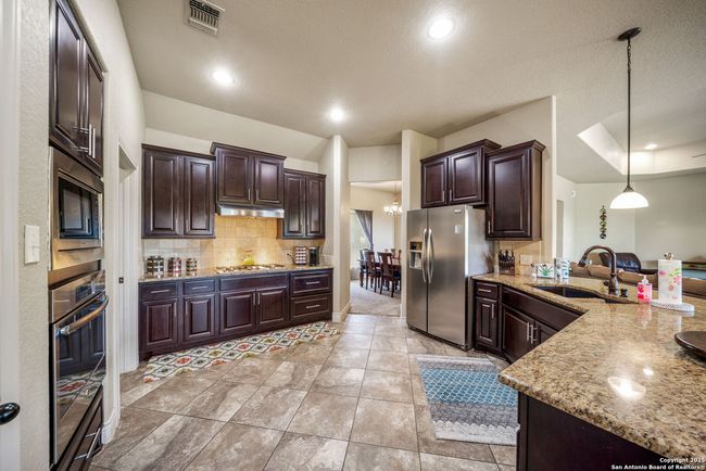 378 Lantana Xing, House other with 4 bedrooms, 3 bathrooms and null parking in Spring Branch TX | Image 15