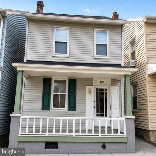 241 E Water St, MIDDLETOWN, PA, 17057-2257 | Card Image