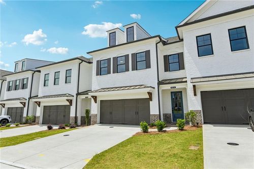 65-4914 Molder Ave, Buford, GA, 30518-6451 | Card Image