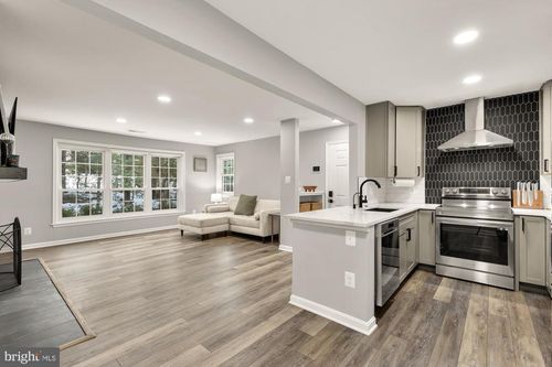 202b-2221 Lovedale Ln, RESTON, VA, 20191-2361 | Card Image