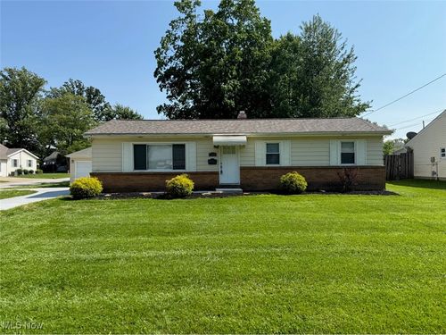 7560 Miami Rd, Mentor-On-The-Lake, OH, 44060-3225 | Card Image