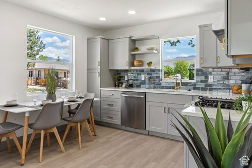 526 E Commonwealth Ave, Salt Lake City, UT, 84106-1402 | Card Image