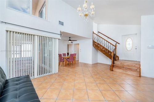 1007 Nw 106th Ave Cir, Miami, FL, 33172 | Card Image