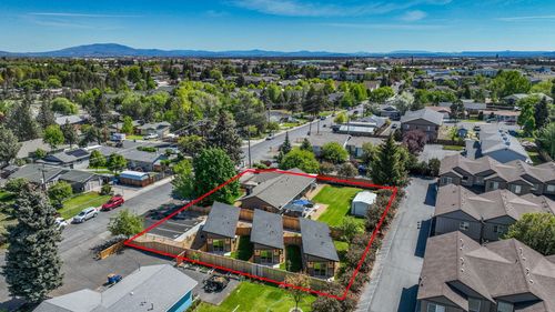 2010 Sw Reindeer Ave, Redmond, OR, 97756-9522 | Card Image