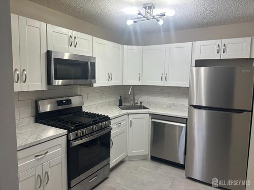 41 Brighton Way, North Brunswick, NJ, 08902-4279 | Card Image