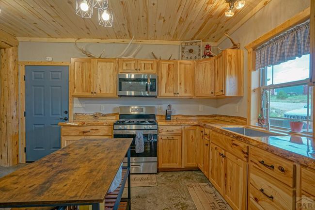 3069 Sangre Dr, House other with 4 bedrooms, 3 bathrooms and 1 parking in Westcliffe CO | Image 22
