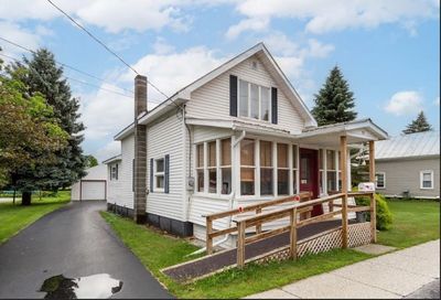 30 Platt Street, House other with 3 bedrooms, 2 bathrooms and null parking in Swanton VT | Image 2