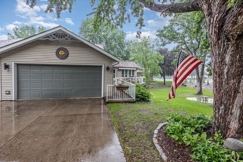 706 Pershing Ave N, New Prague, MN, 56071-2164 | Card Image