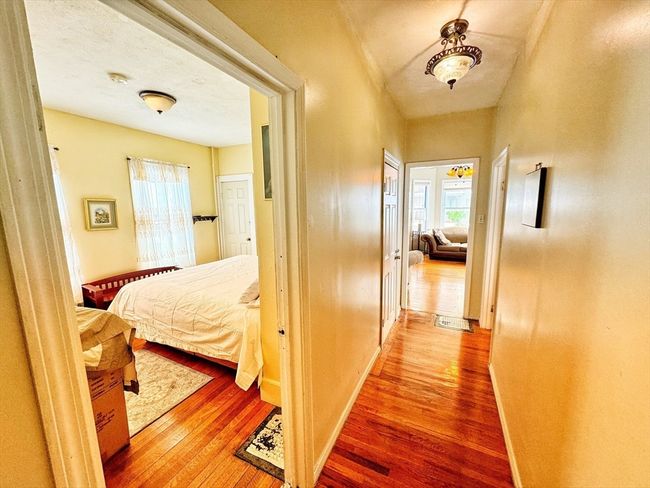 106 Eutaw Ave, Home with 4 bedrooms, 3 bathrooms and null parking in Lynn MA | Image 9
