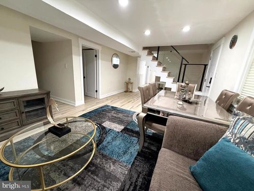 9721 Bellevue Dr, BETHESDA, MD, 20814-3924 | Card Image