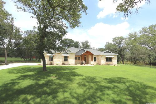 200 Cibolo Way, La Vernia, TX, 78121-0029 | Card Image