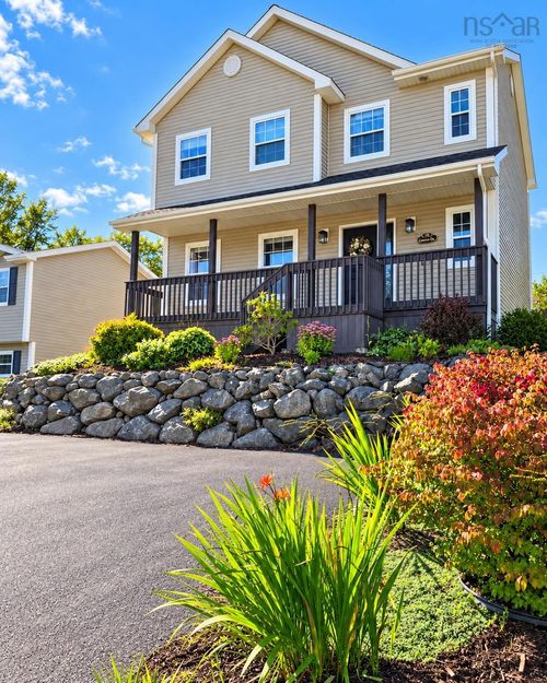 18 Canso Dr, House with 4 bedrooms, 4 bathrooms and null parking in Sydney NS | Card Image