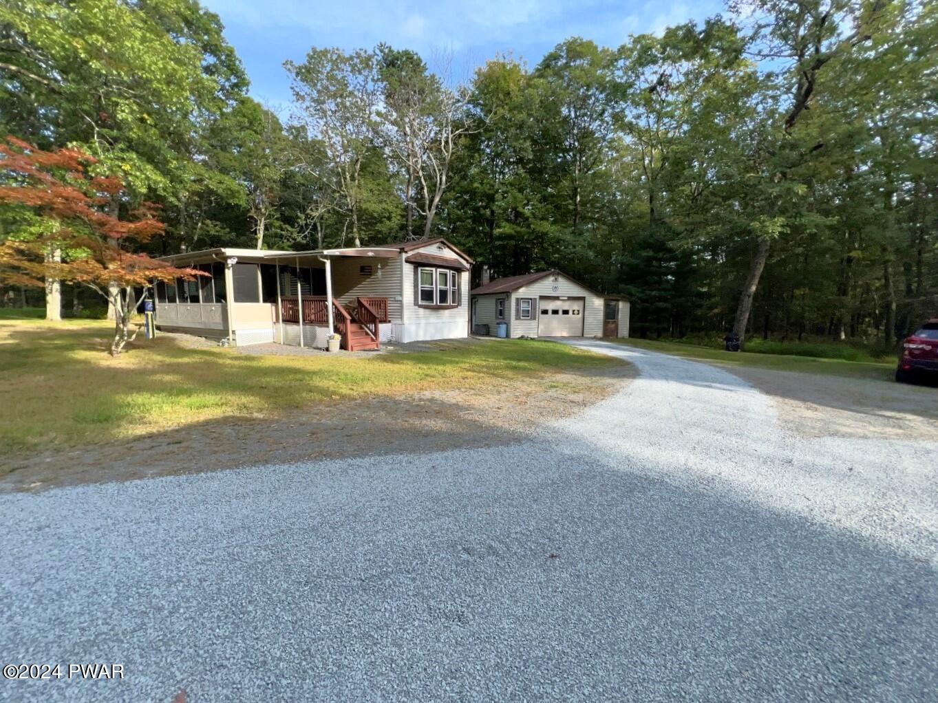 Red Oak Ct, Tafton, PA 18464