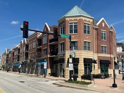 314-40 E Northwest Hwy, Mount Prospect, IL, 60056-3231 | Card Image
