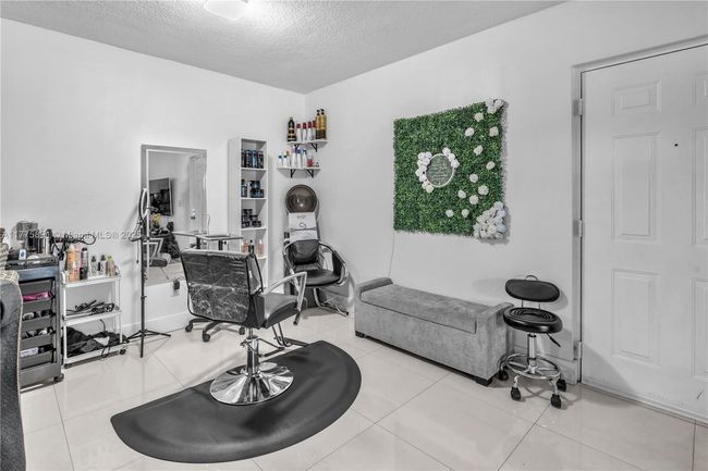 APT-104 - 18810 Nw 57 Th Ave, Condo with 2 bedrooms, 2 bathrooms and null parking in Hialeah FL | Image 11