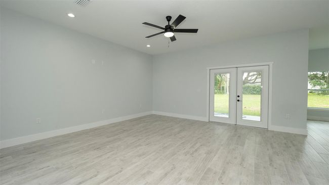 12323 Genter Dr, House other with 4 bedrooms, 2 bathrooms and null parking in Spring Hill FL | Image 5