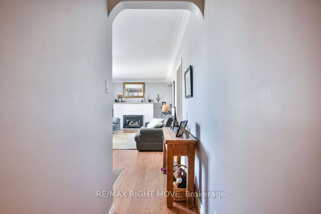 35 Fittons Rd E, House other with 3 bedrooms, 2 bathrooms and 4 parking in Orillia ON | Image 24