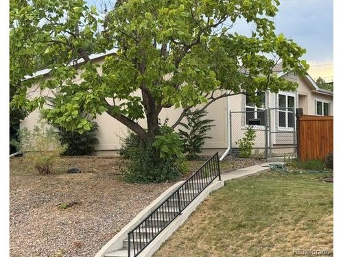 5 S Wolff St, Denver, CO, 80219-1717 | Card Image
