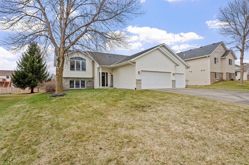 2218 Chase Dr, Faribault, MN, 55021-8529 | Card Image