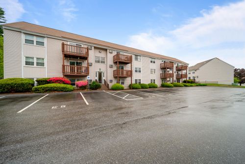 apt-2-205 Circle Rd, Manchester, NH, 03103-3188 | Card Image