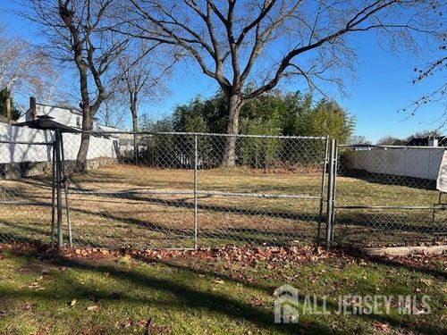 16 Ridge Ave, Sayreville, NJ, 08872-1928 | Card Image