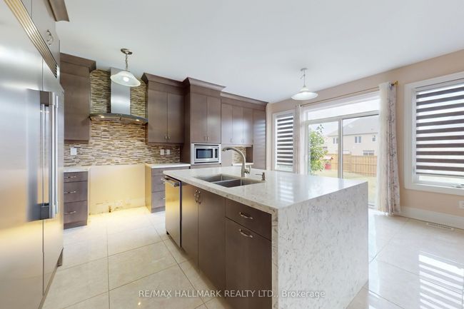 61 Mcisaac Dr, House other with 5 bedrooms, 3 bathrooms and 2 parking in Springwater ON | Image 11