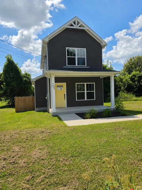 201 16th Ave E, Springfield, TN, 37172-3208 | Card Image