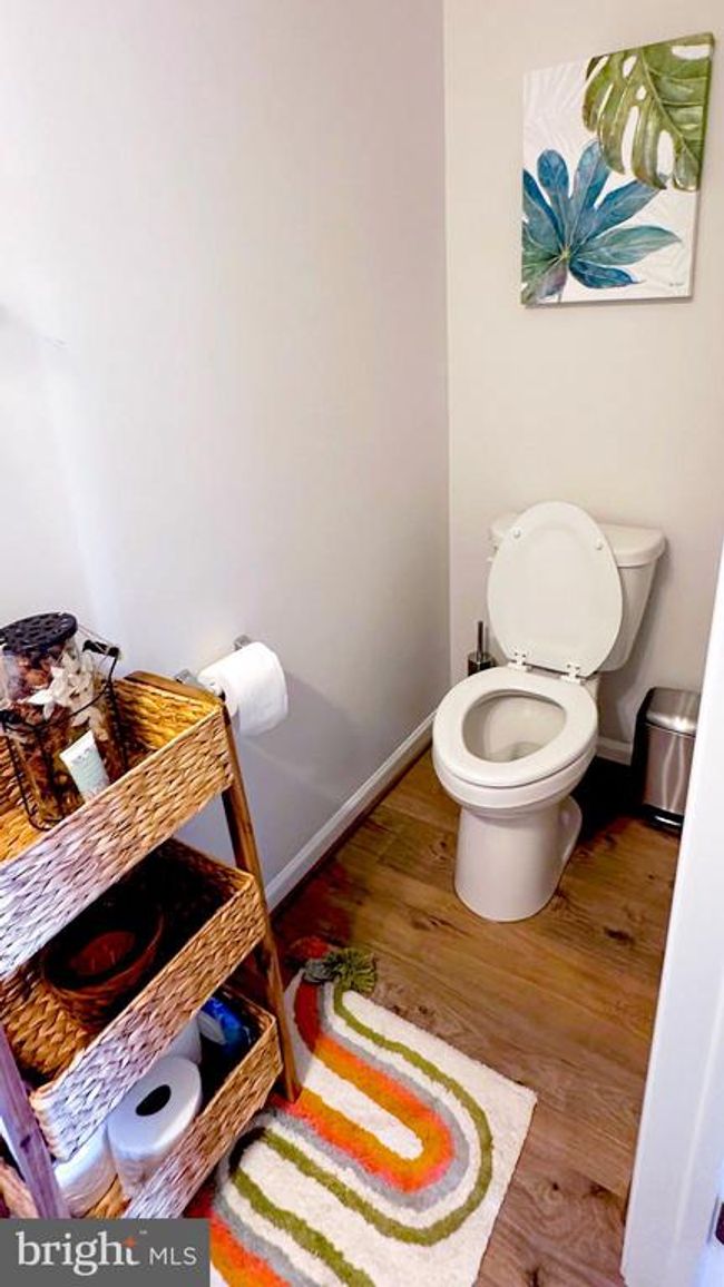 18989 Coral Reef Sq, Townhouse with 3 bedrooms, 3 bathrooms and null parking in Lansdowne VA | Image 13