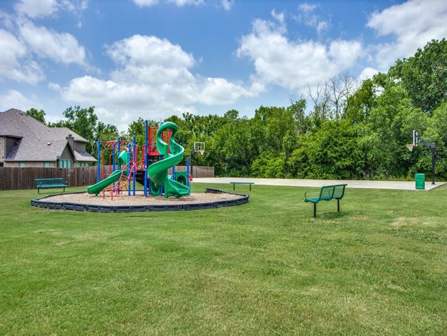 Inviting Community jungle gym. | Image 29