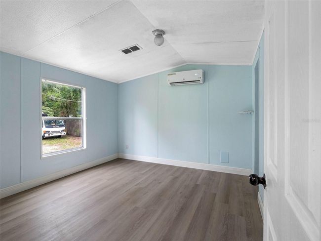 8714 N Meadowview Cir, House other with 2 bedrooms, 2 bathrooms and null parking in Tampa FL | Image 22