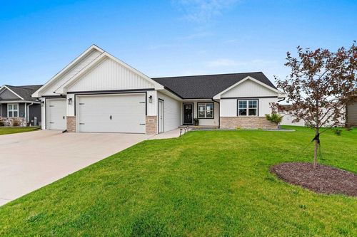 881 Joeanna Way, PULASKI, WI, 54162 | Card Image