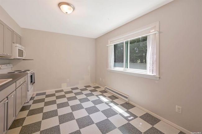 APT-31 - 40 W 4 Th St, Home with 1 bedrooms, 1 bathrooms and 1 parking in Patchogue NY | Image 6