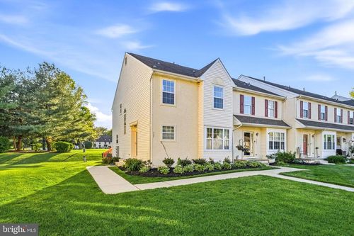 327 Allens Ln, MULLICA HILL, NJ, 08062-2007 | Card Image