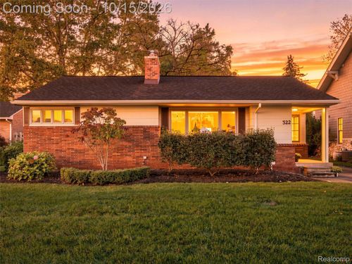 322 Maywood Ave, Rochester, MI, 48307-1538 | Card Image