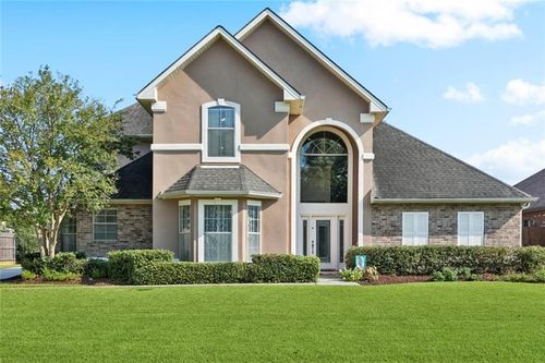 3319 Turnberry Ln, Harvey, LA, 70058-7482 | Card Image