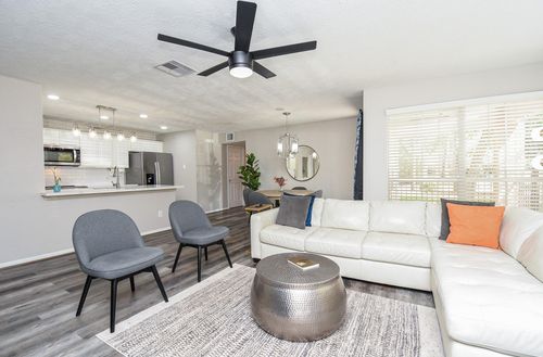 unit-112-8051 Bay Branch Dr, The Woodlands, TX, 77382-5348 | Card Image