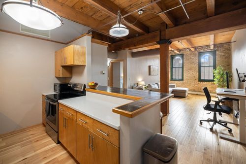 apt-507-400 N 1st St, Minneapolis, MN, 55401-1394 | Card Image