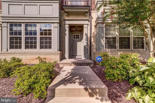 705 River Mist Dr, OXON HILL, MD, 20745-3476 | Card Image