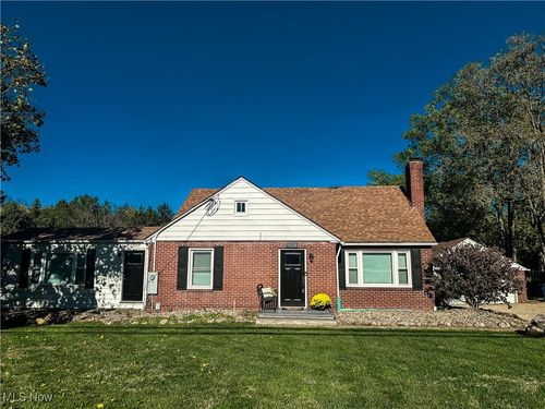 1377 Southeast Ave, Tallmadge, OH, 44278-3162 | Card Image