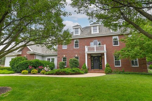 20750 Chadwick Lane, Brookfield, WI, 53045 | Card Image