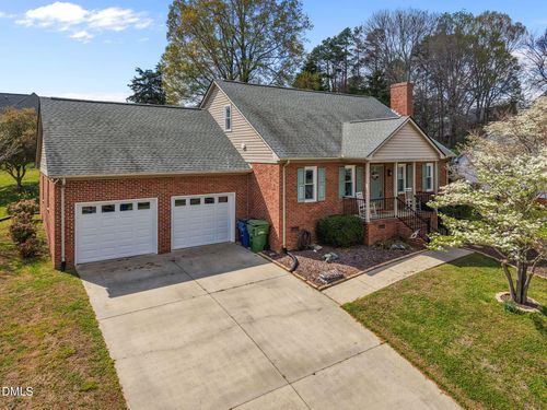 418 Wildwood Ln, Graham, NC, 27253-4327 | Card Image