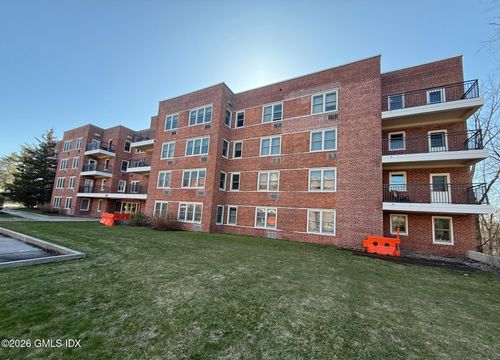 apt-2h-50 Lafayette Pl, Greenwich, CT, 06830-5407 | Card Image