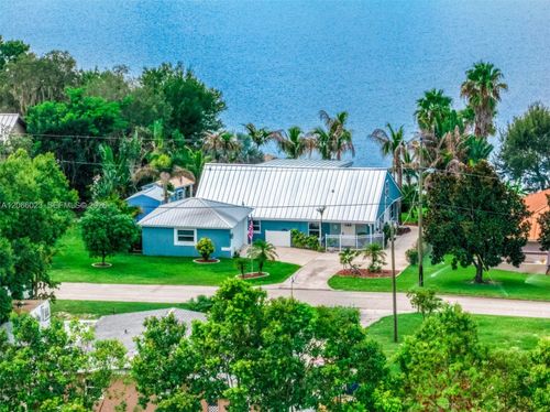 137 Mccoy Dr, Lake Placid, FL, 33852-6806 | Card Image