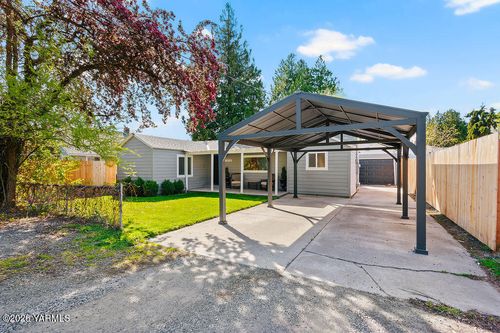1906 Grant St, Yakima, WA, 98902-5221 | Card Image