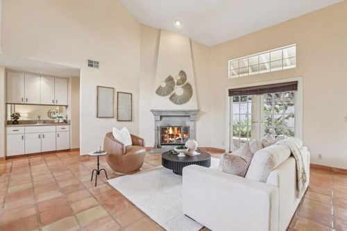 801 Rebecca Privada, Mountain View, CA, 94040 | Card Image