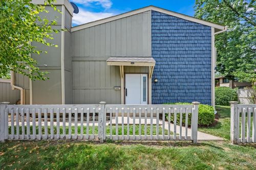 642 Glacier Trl, Roselle, IL, 60172-1035 | Card Image