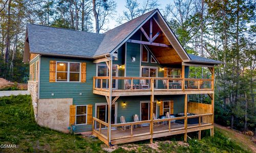 408 Potters Ridge Rd, Gatlinburg, TN, 37738-2005 | Card Image