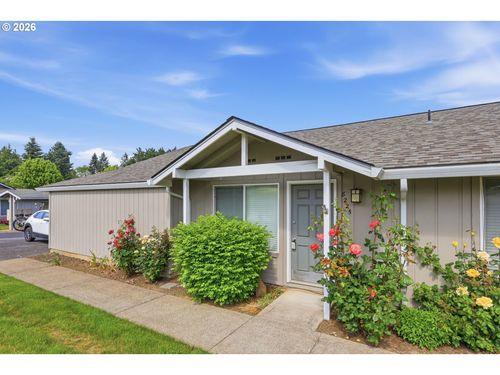8225 Sw Shenandoah Way, Tualatin, OR, 97062-9372 | Card Image
