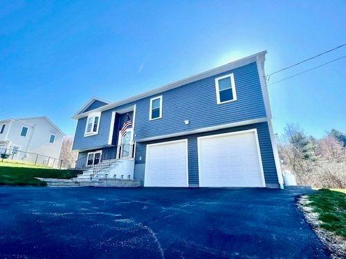4 Valley View Dr, Spencer, MA, 01562-1652 | Card Image